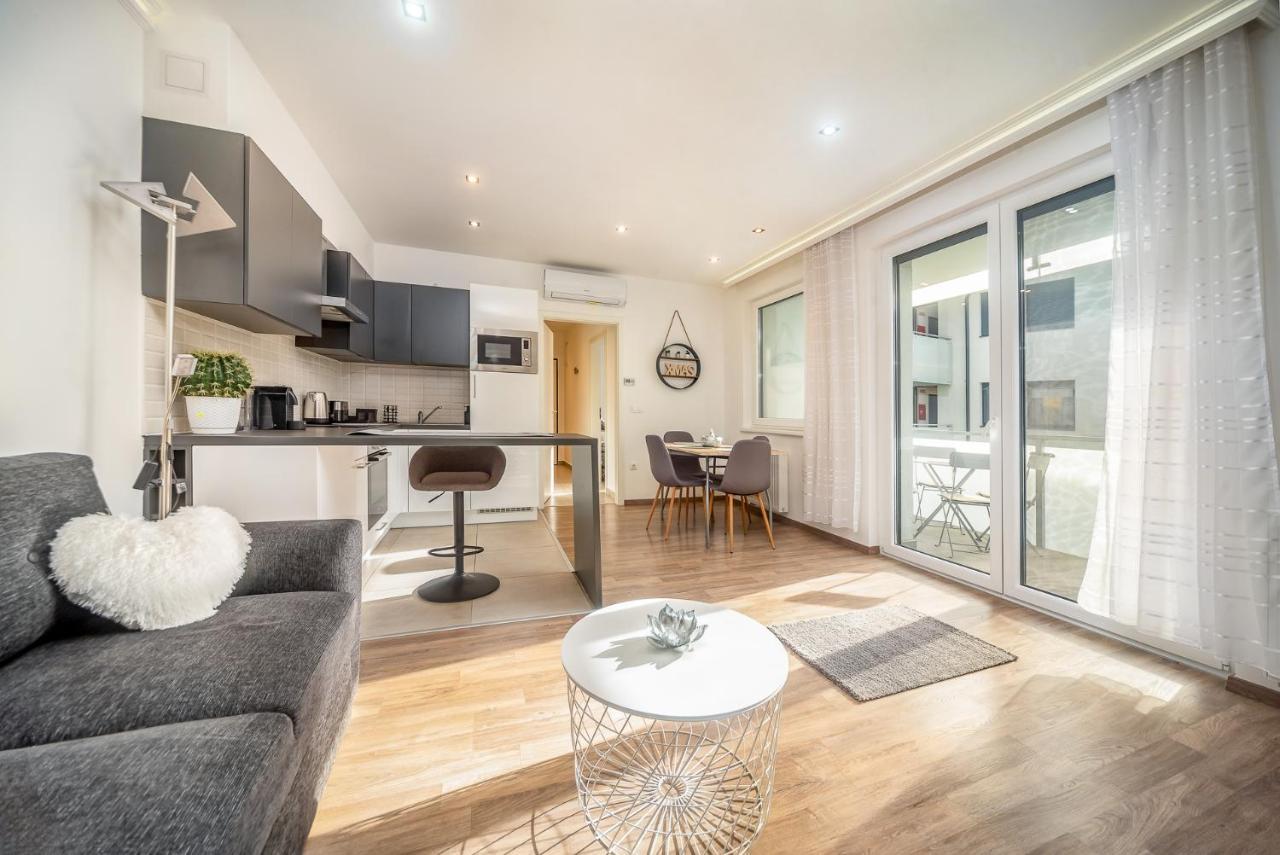 Grace Pine Apartment 3 Budapešť Exteriér fotografie